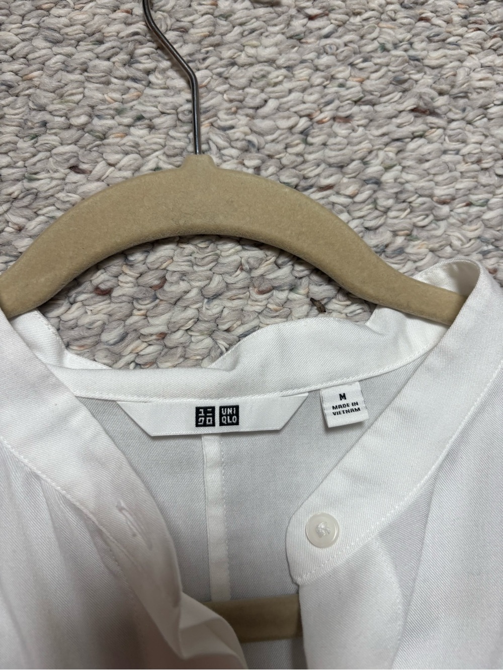 Uniqlo White Mandarin-Collar Women's Button-Front Blouse - Picture 3 of 3